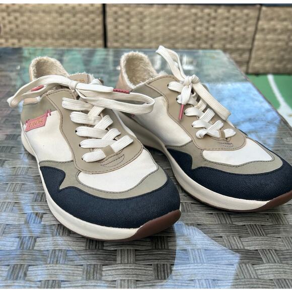 Taos Direction Sneakers – Neutral Beige/Black  - Women’s Size 7 - Picture 6 of 8